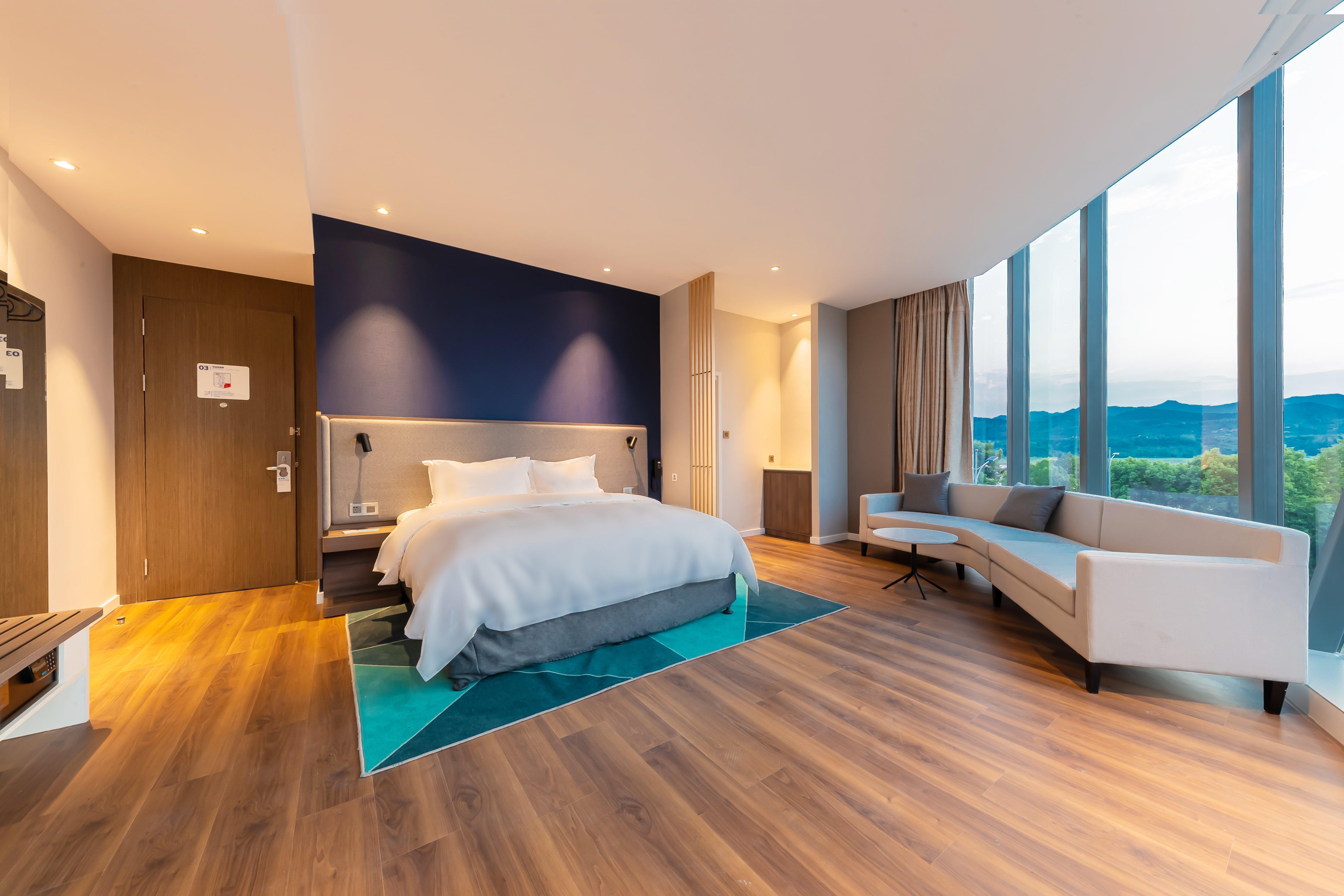 Holiday Inn Express Yichang Riverside By Ihg Esterno foto