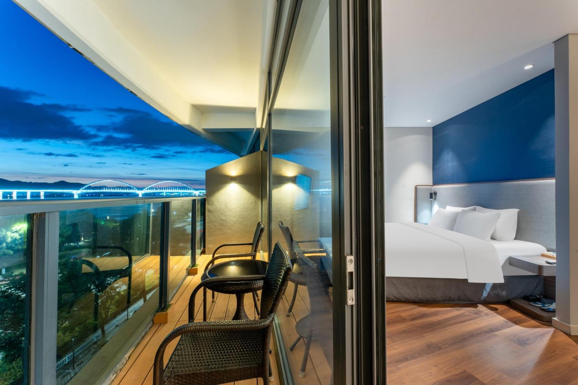 Holiday Inn Express Yichang Riverside By Ihg Esterno foto